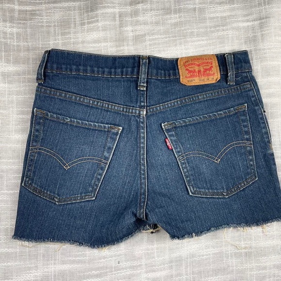 Levi denim shorts - Picture 3 of 3